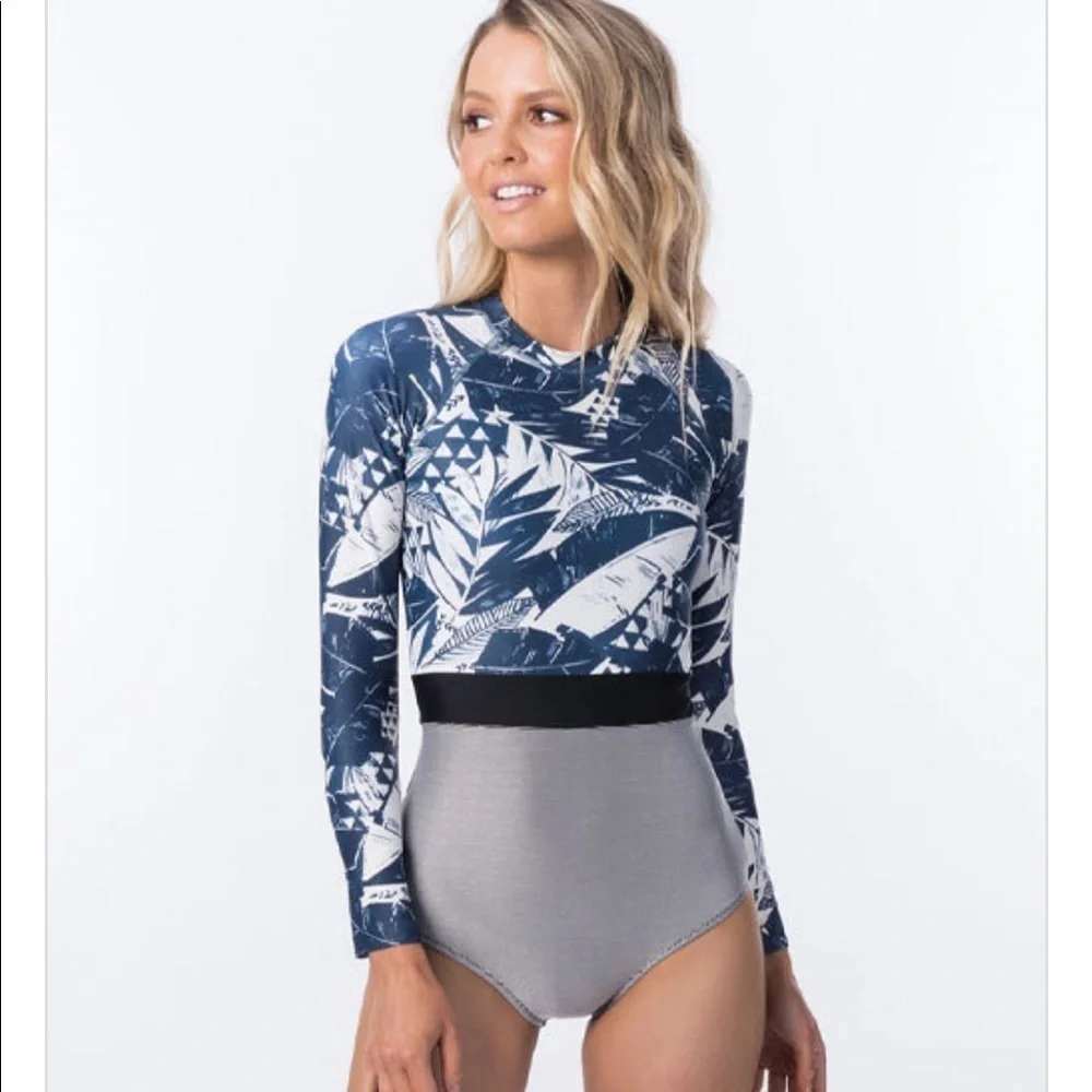 ☀️RIP CURL☀️ SEACHERS UV SURF SUIT BODY SUIT ON PEICE